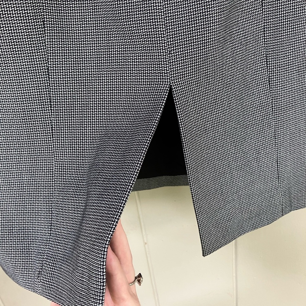 White House black market houndstooth pencil skirt - Picture 9 of 10